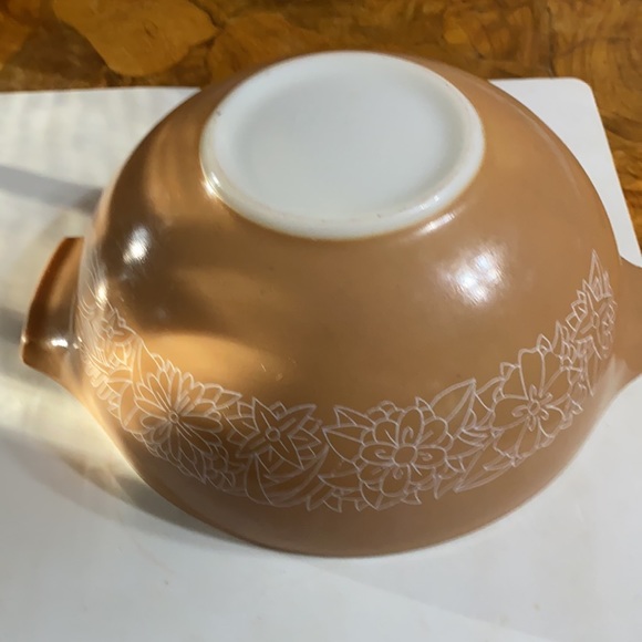 Nice pat good for oven microwave vintage Pyrex new